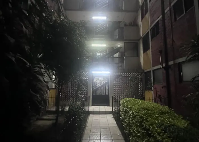 Habitación Privada En Departamento Habitado, Ideal Venir A Conciertos, Y A 15 Minutos Caminando Del Estadio Gnp, Del Palacio De Deportes, Del Autódromo Y Del Metro Velódromo *
